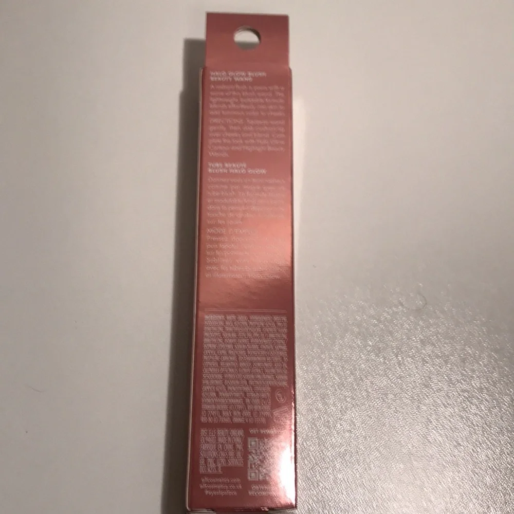 e.l.f. Halo Glow Blush wand in Pink Me up NEW